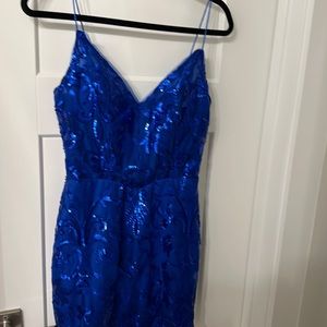 Blue sparkly homecoming dress with design (never worn)